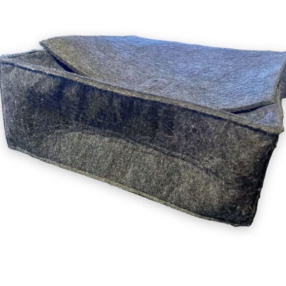 Crate&Barrel Charcoal Gray Felt Large Messenger Crossbody Bag - Picture 14 of 16